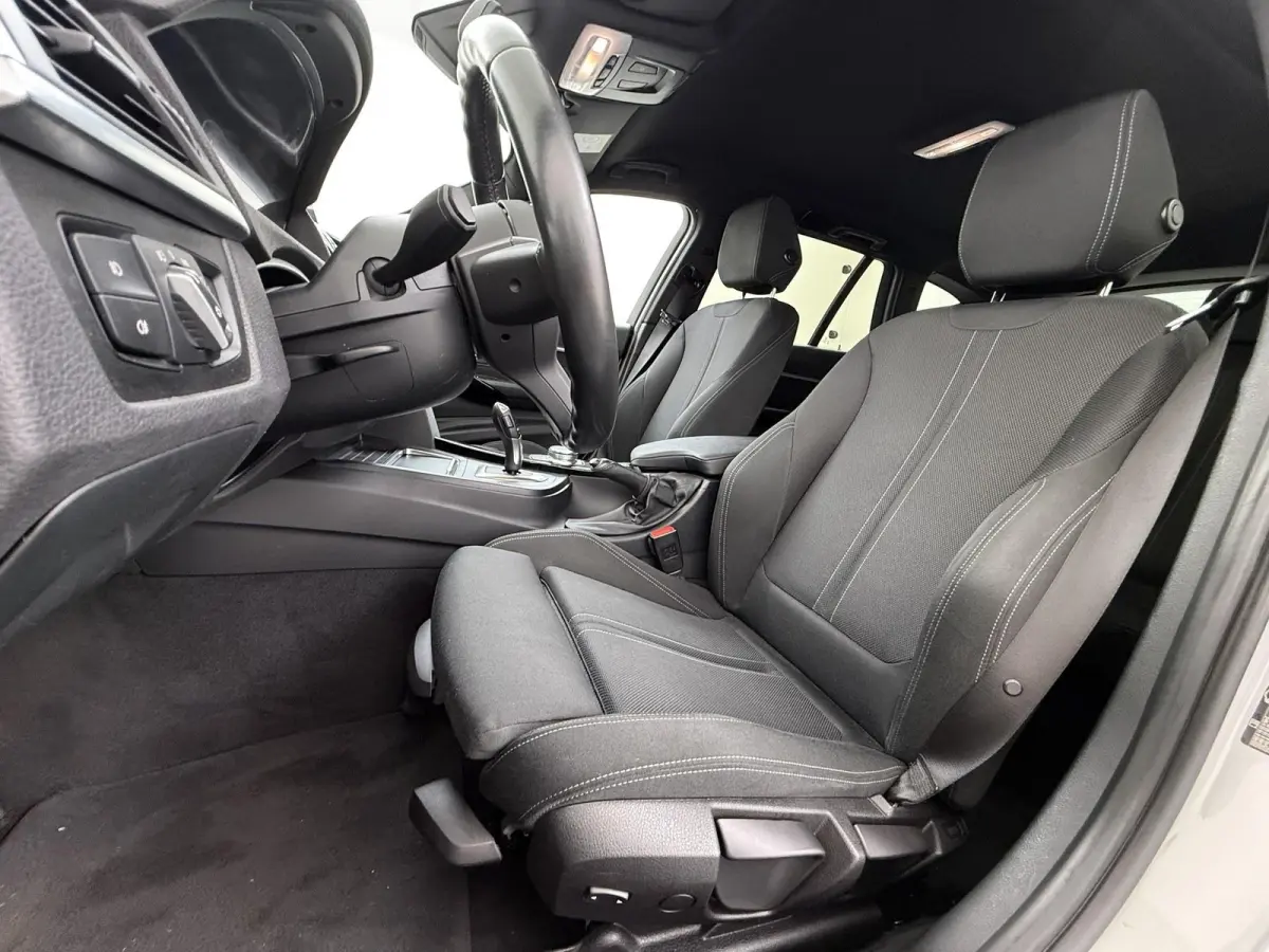 320i Executive