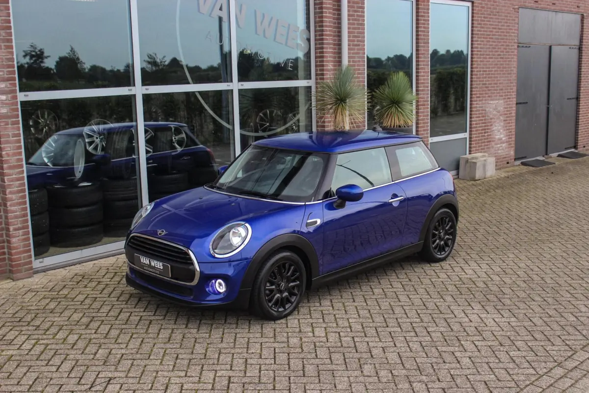 1.5 One Pepper | Dealer onderhouden | Origineel NL | Cruise control | Sportstuur | Navigatie | Climate control | Lichtpakket | Excitement pakket | Verkeersinformatie