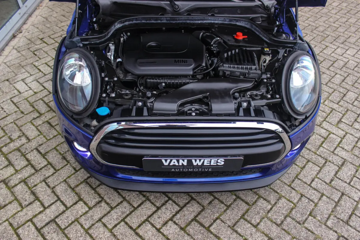 1.5 One Pepper | Dealer onderhouden | Origineel NL | Cruise control | Sportstuur | Navigatie | Climate control | Lichtpakket | Excitement pakket | Verkeersinformatie