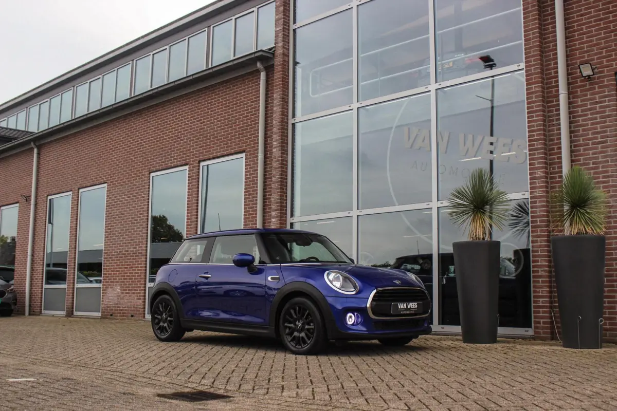 1.5 One Pepper | Dealer onderhouden | Origineel NL | Cruise control | Sportstuur | Navigatie | Climate control | Lichtpakket | Excitement pakket | Verkeersinformatie