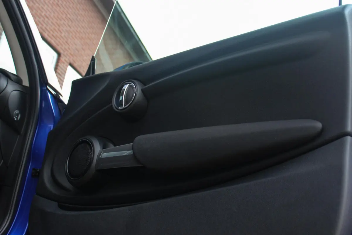 1.5 One Pepper | Dealer onderhouden | Origineel NL | Cruise control | Sportstuur | Navigatie | Climate control | Lichtpakket | Excitement pakket | Verkeersinformatie