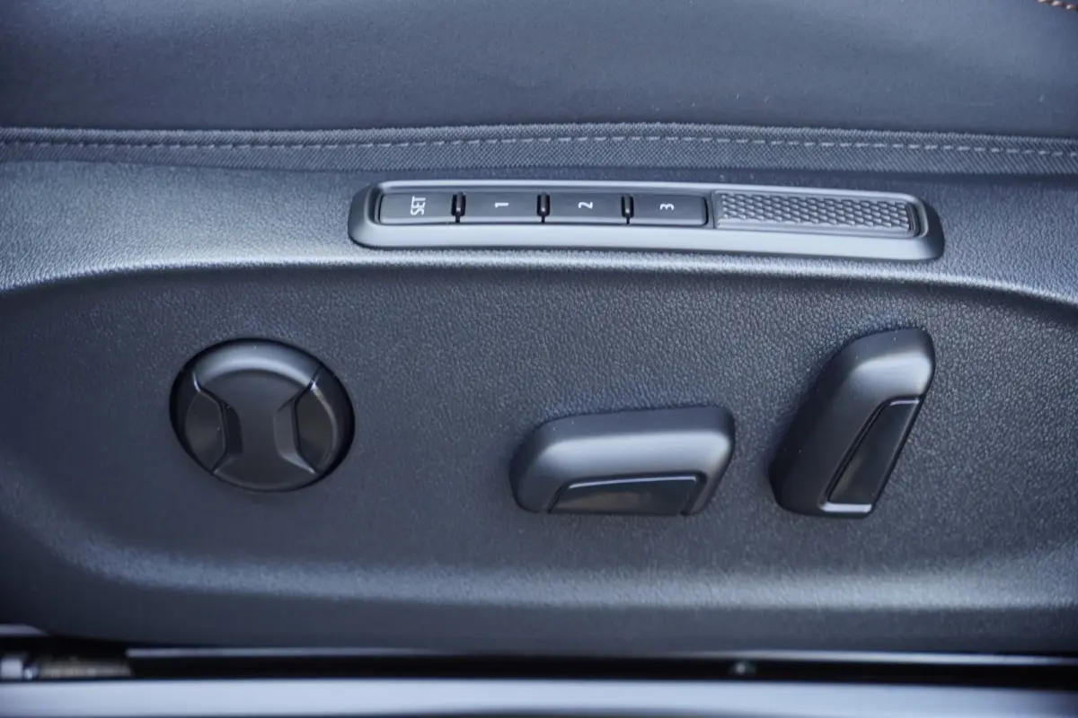 1.5 TSI e-Hybrid VZ Performance - PANODAK - TREKHAAK - SENNHEISER - HEAD UP -