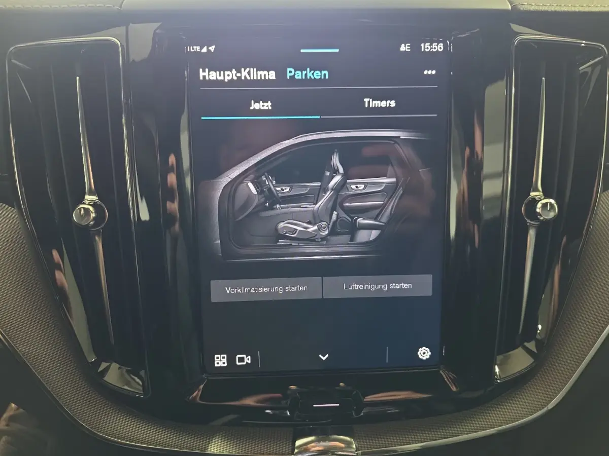 2.0 T8 Plug-in hybrid AWD BLACK EDITION (335kW/455PK) ** PANO, TREKH, ACC, HuD, 21-inch LMV ** 31k onder NP - UNFALLFREI ** ** INFORMEER OOK NAAR ONZE AANTREKKELIJKE FINANCIAL-LEASE TARIEVEN