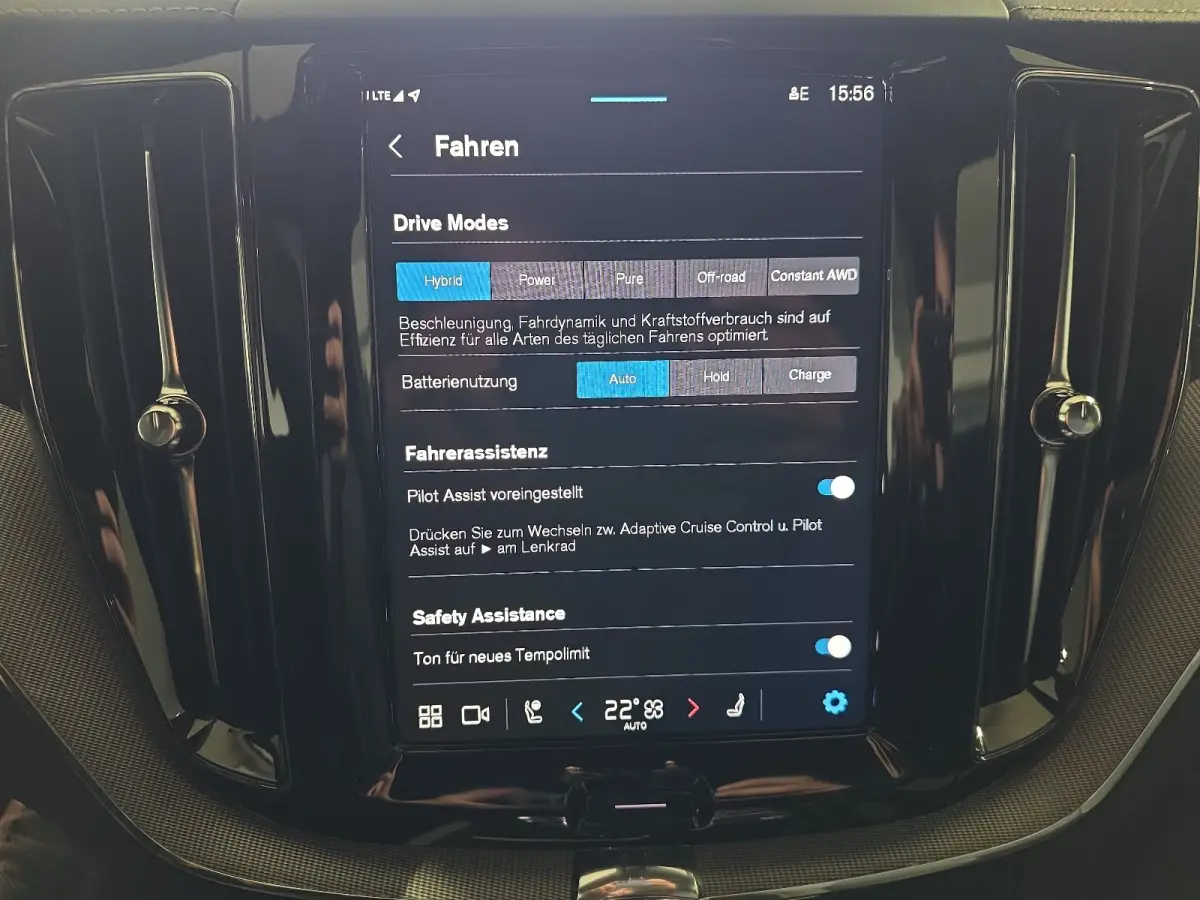 2.0 T8 Plug-in hybrid AWD BLACK EDITION (335kW/455PK) ** PANO, TREKH, ACC, HuD, 21-inch LMV ** 31k onder NP - UNFALLFREI ** ** INFORMEER OOK NAAR ONZE AANTREKKELIJKE FINANCIAL-LEASE TARIEVEN