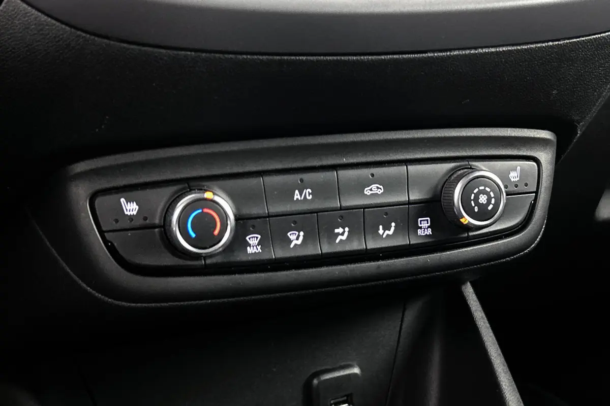1.2 Edition | Camera | Apple Carplay | Stoelverwarming | Navigatie