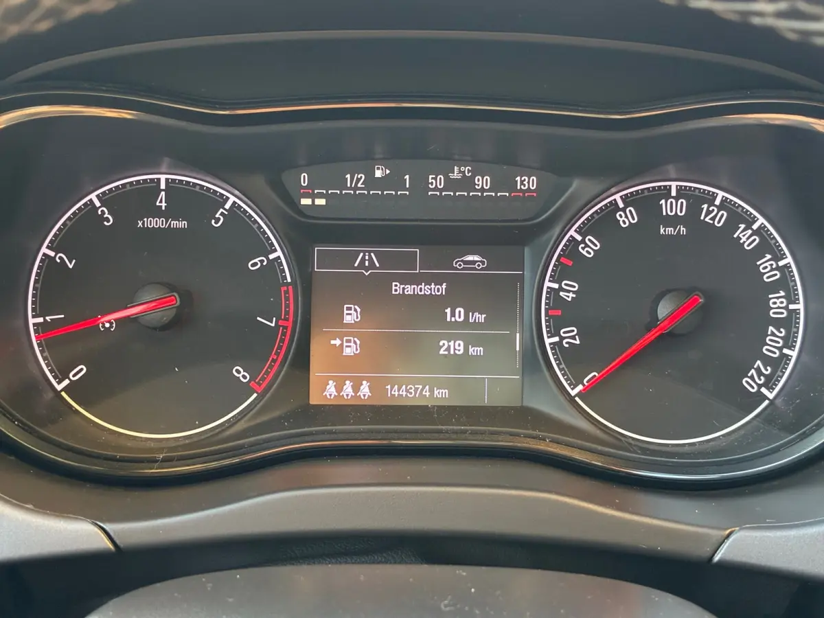 1.4 Favourite|2e Eigenaar|Navigatie|CarPlay|Airco|CruiseControl|PDC|LM-Velgen|Goed Onderhouden|Nieuwe APK|NAP|