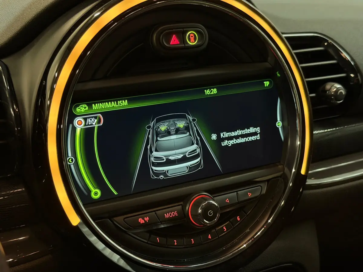 1.5 Cooper Business AIRCO/NAVI/CRUISE/PDC/ISOFIX/MULTIMEDIA/NAP/12-MND-GARANTIE