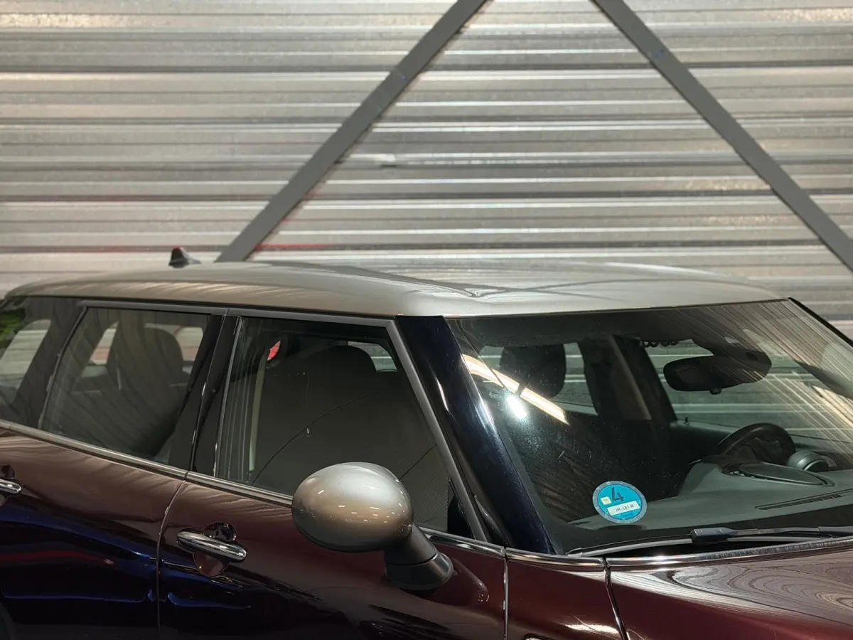 1.5 Cooper Business AIRCO/NAVI/CRUISE/PDC/ISOFIX/MULTIMEDIA/NAP/12-MND-GARANTIE