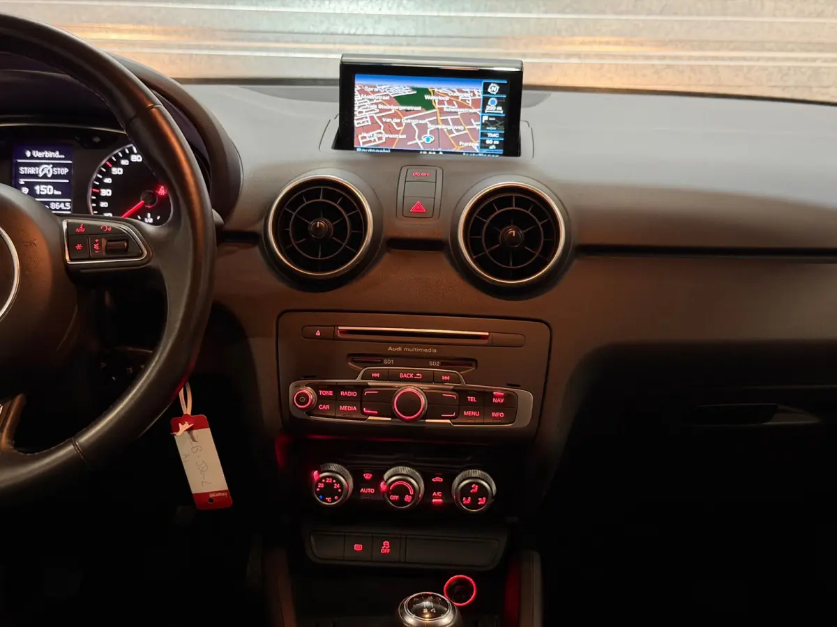 1.0 TFSI AIRCO/NAVI/PDC/MULTIMEDIA/CLIMATE/3-DEURS/APK/12-MND-GARANTIE