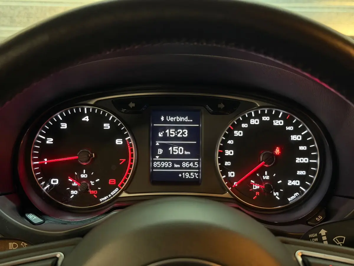 1.0 TFSI AIRCO/NAVI/PDC/MULTIMEDIA/CLIMATE/3-DEURS/APK/12-MND-GARANTIE