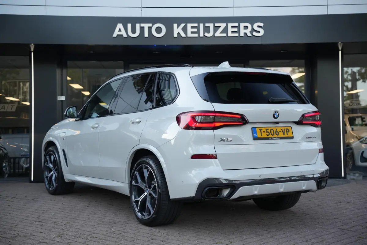 xDrive45e High Executive