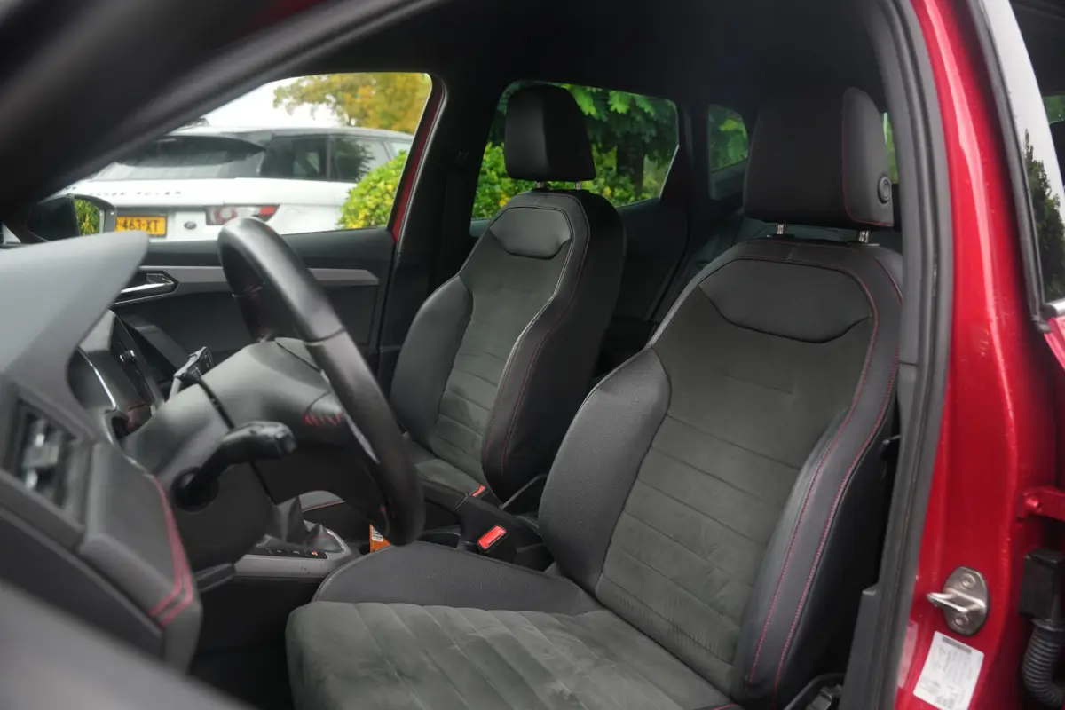 1.0 TSI Xcellence Business Intense