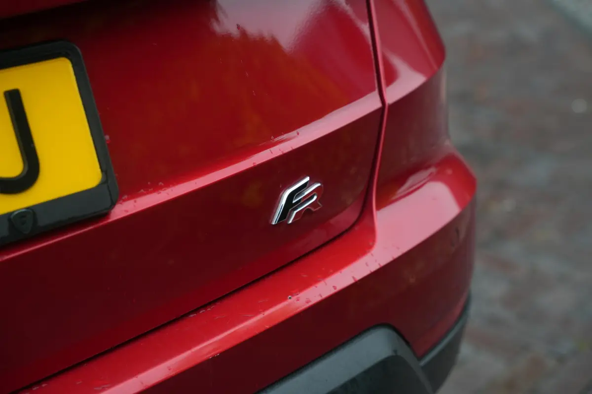 1.0 TSI Xcellence Business Intense