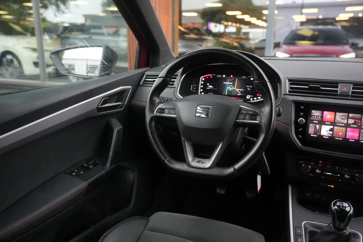 1.0 TSI Xcellence Business Intense