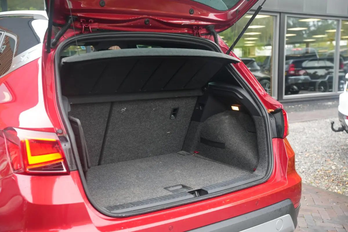 1.0 TSI Xcellence Business Intense