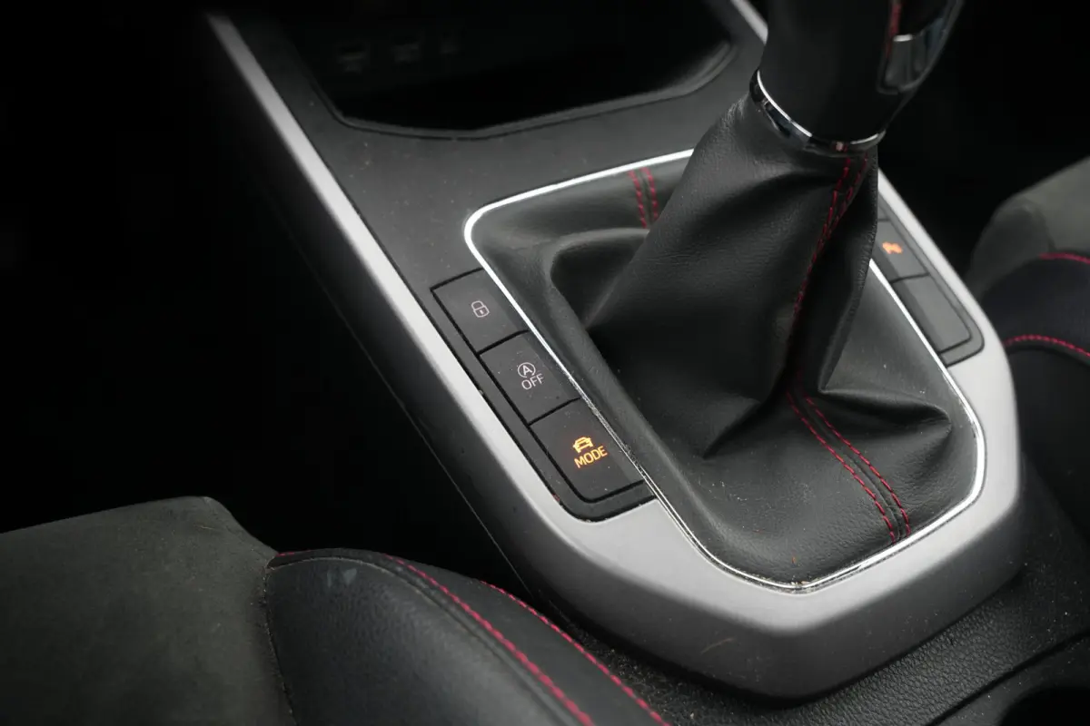 1.0 TSI Xcellence Business Intense