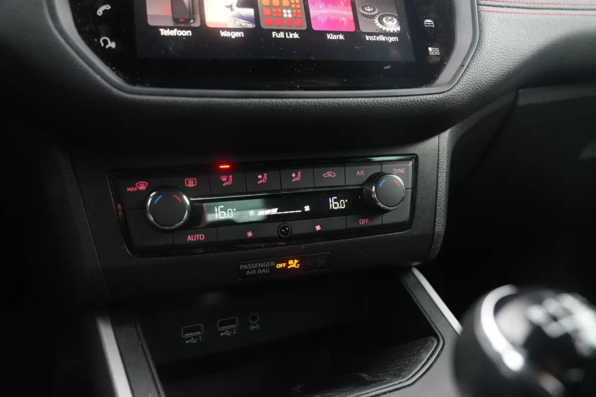 1.0 TSI Xcellence Business Intense