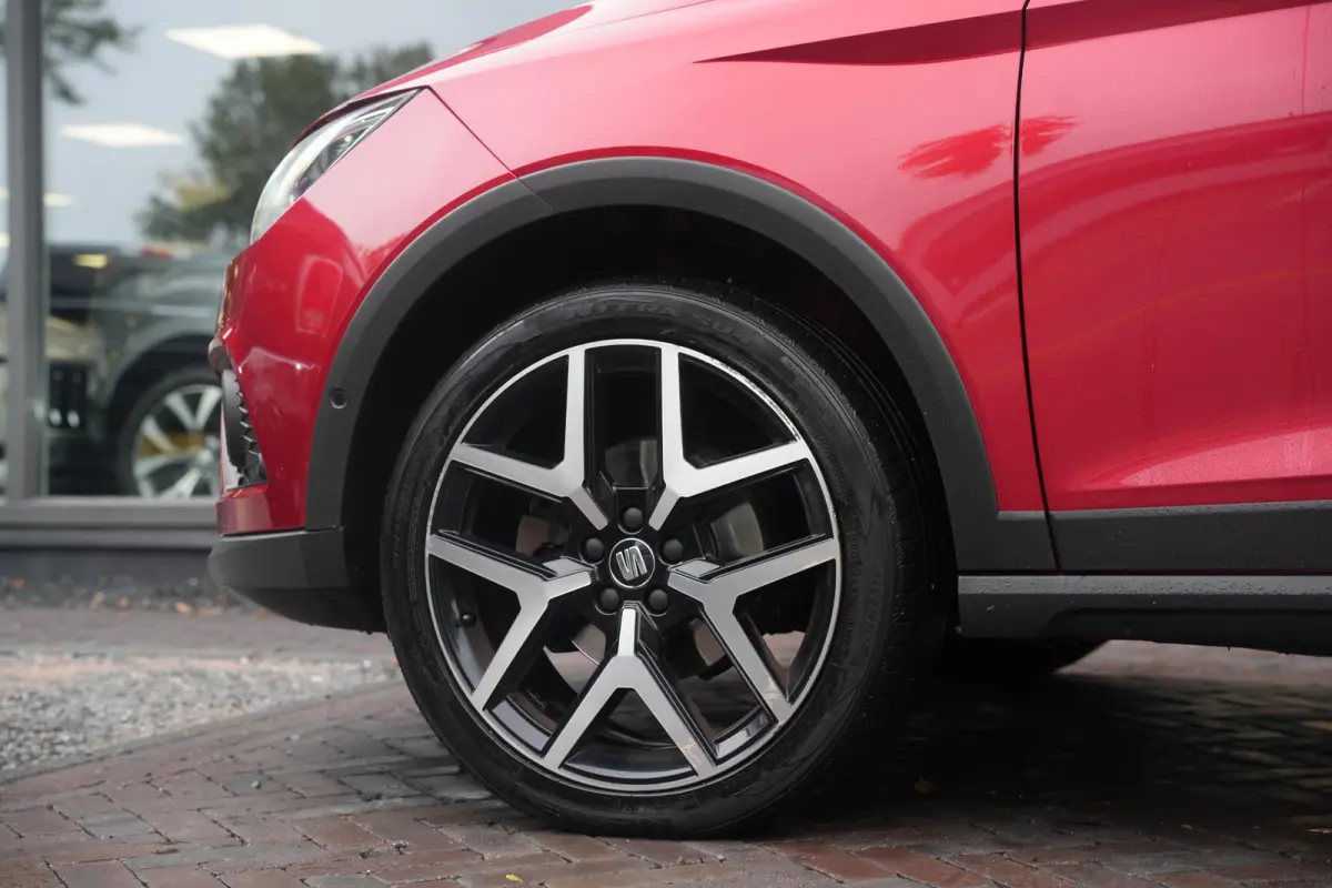 1.0 TSI Xcellence Business Intense