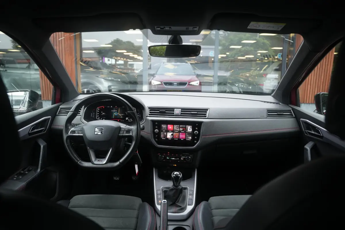 1.0 TSI Xcellence Business Intense