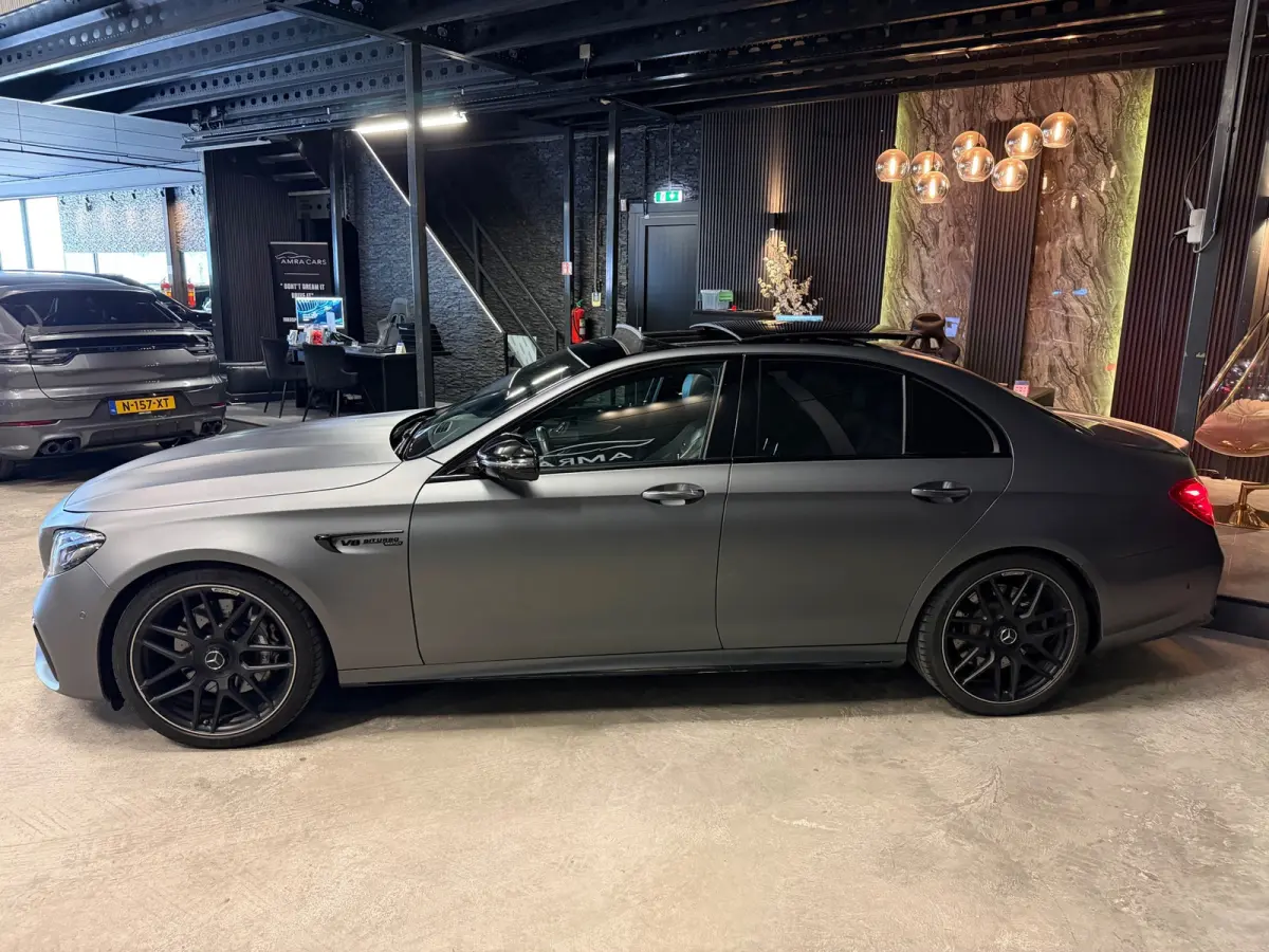 AMG 63 4MATIC Premium|PANO|MEMORY|FULL OPTIONS