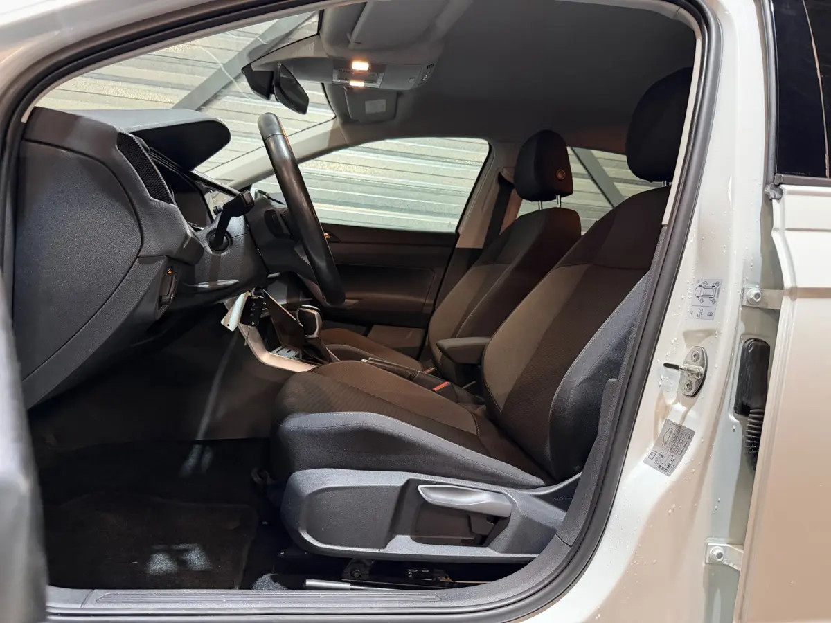1.0 TSI Life Business DSG/2E-EIG!/VIRTUAL/NAVI/CRUISE/CARPLAY/CLIMATE/PDC/12-MND-GARANTIE