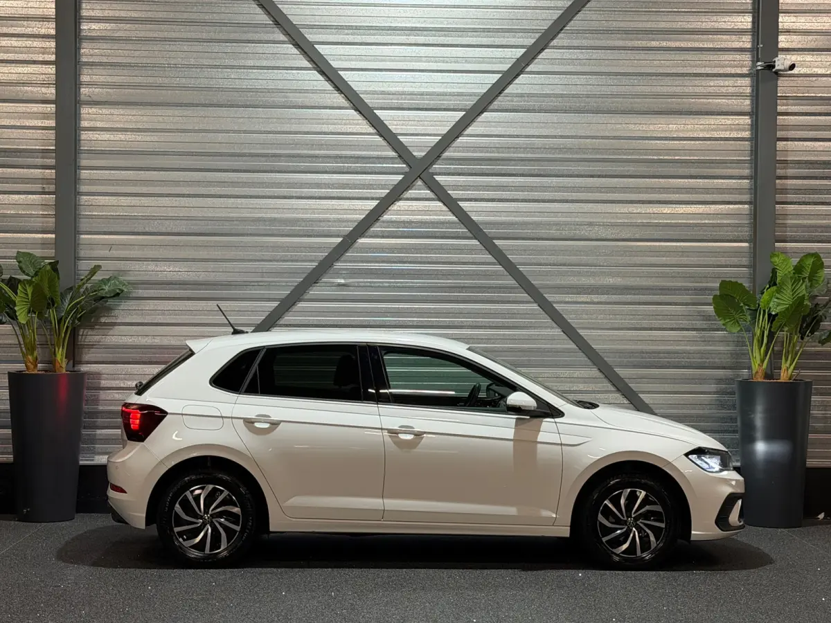 1.0 TSI Life Business DSG/2E-EIG!/VIRTUAL/NAVI/CRUISE/CARPLAY/CLIMATE/PDC/12-MND-GARANTIE