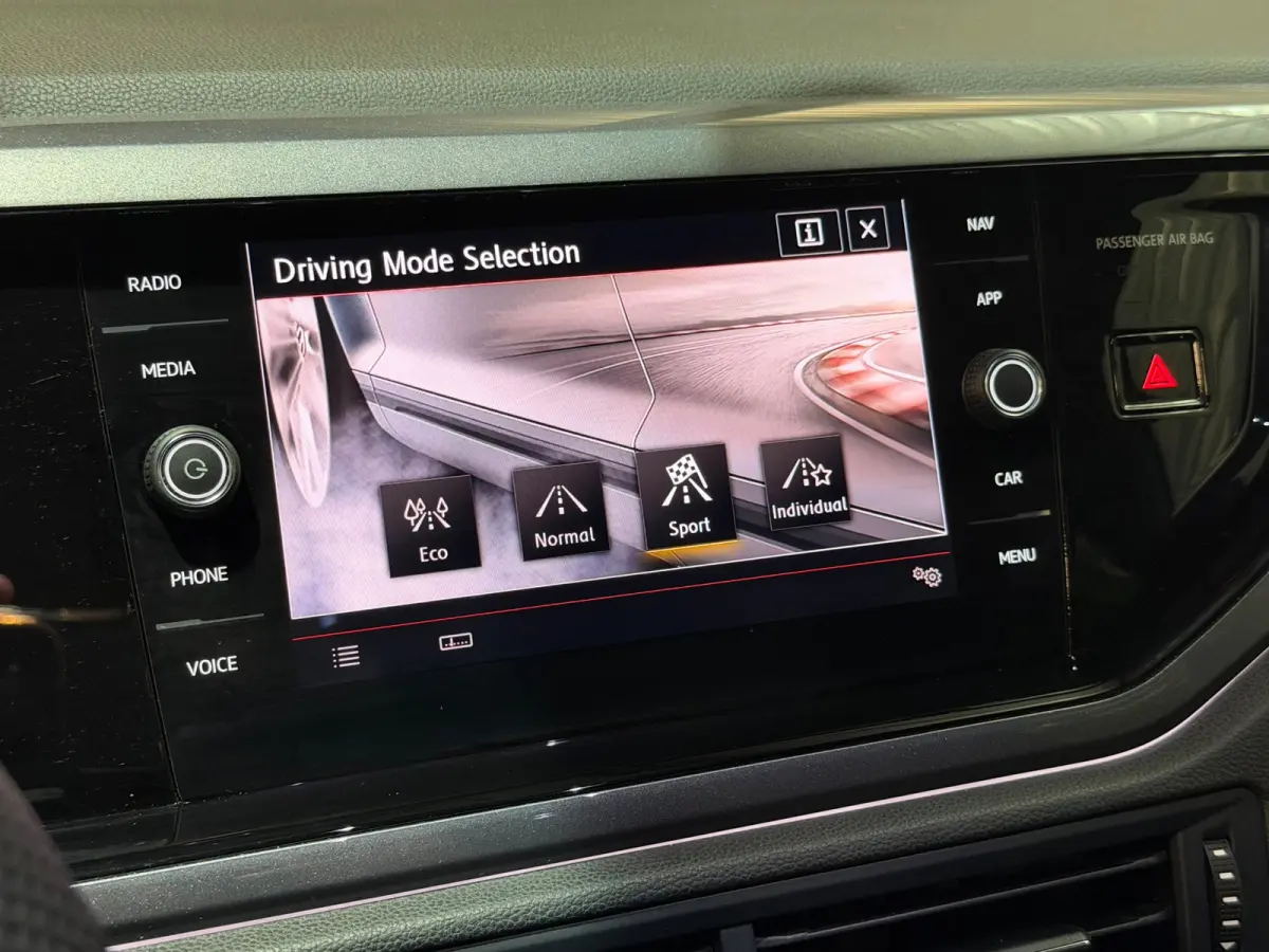 2.0 TSI GTI DSG LED/VIRTUAL/NAVI/CARPLAY/KEYLESS/CRUISE/DCC/PDC/CAMERA/ACC/FRONT-ASSIST/BLIND-SPOT/12-MND-GARANTIE
