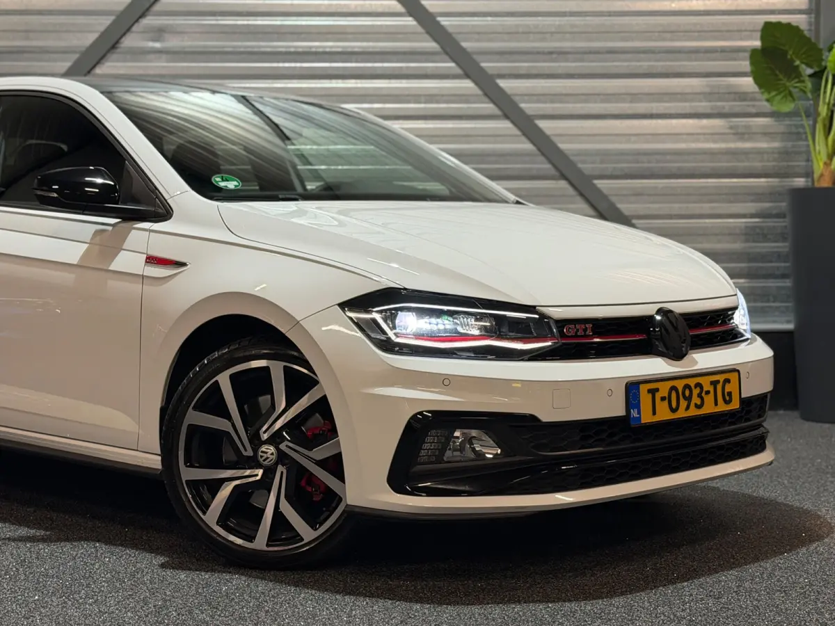 2.0 TSI GTI DSG LED/VIRTUAL/NAVI/CARPLAY/KEYLESS/CRUISE/DCC/PDC/CAMERA/ACC/FRONT-ASSIST/BLIND-SPOT/12-MND-GARANTIE