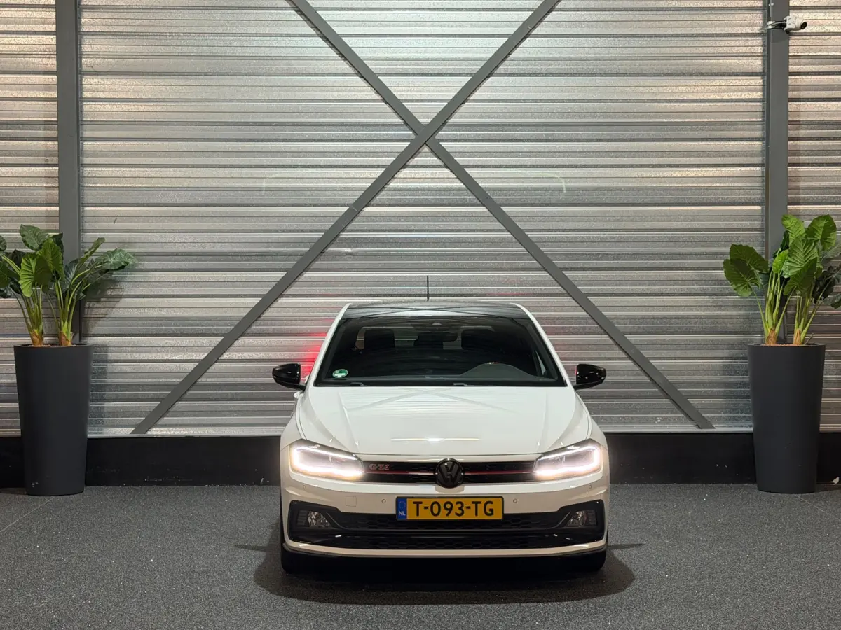 2.0 TSI GTI DSG LED/VIRTUAL/NAVI/CARPLAY/KEYLESS/CRUISE/DCC/PDC/CAMERA/ACC/FRONT-ASSIST/BLIND-SPOT/12-MND-GARANTIE