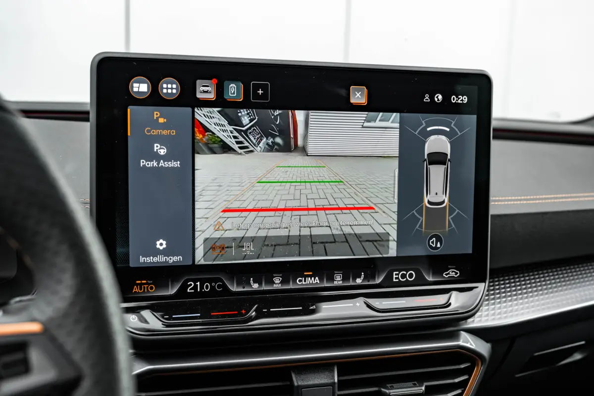 Business | Achteruitrijcamera | Digitaal instrumentenpaneel (Virtual Cockpit) | Draadloze Apple CarPlay™, Android Auto™