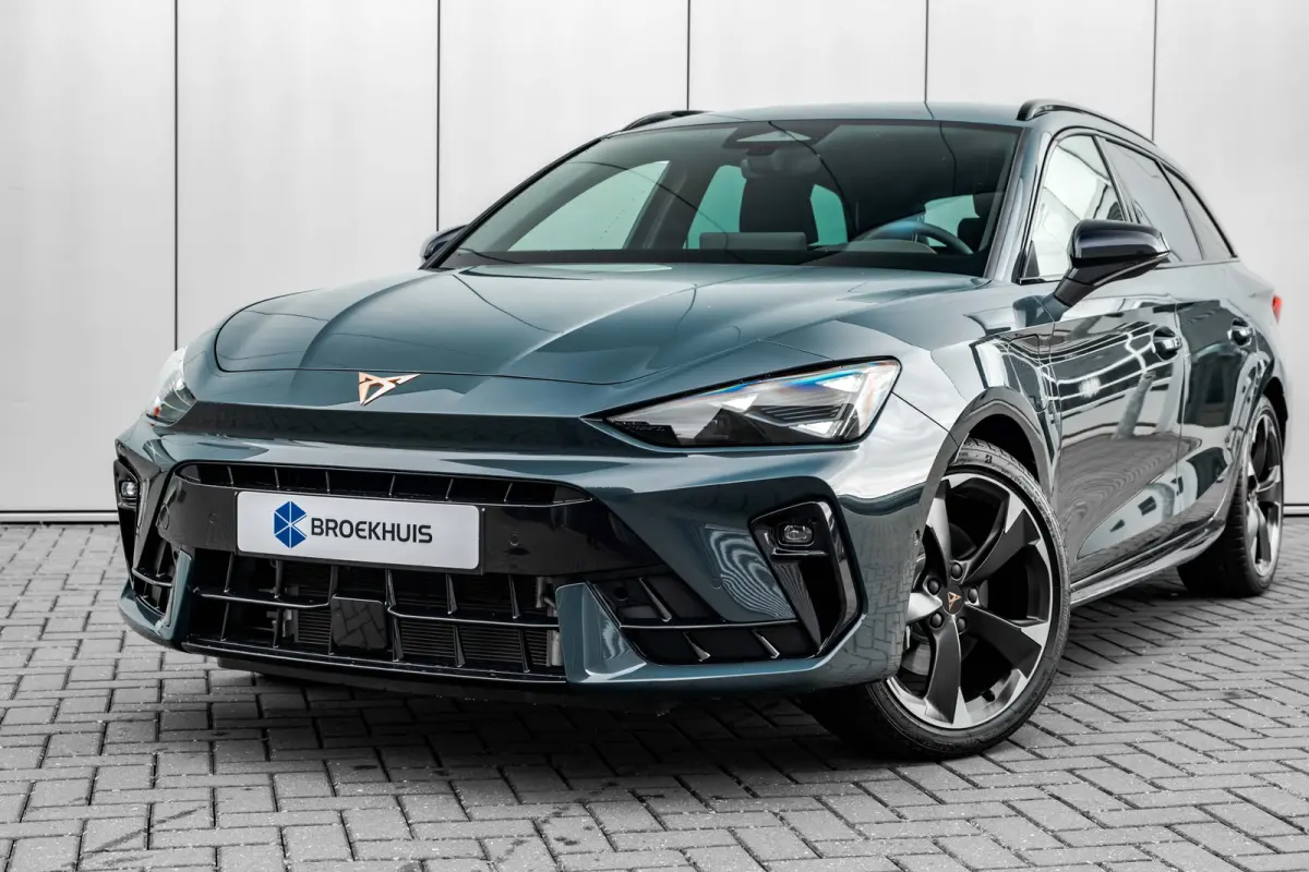 Business | Achteruitrijcamera | Digitaal instrumentenpaneel (Virtual Cockpit) | Draadloze Apple CarPlay™, Android Auto™