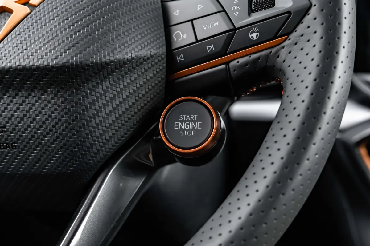 Business | Achteruitrijcamera | Digitaal instrumentenpaneel (Virtual Cockpit) | Draadloze Apple CarPlay™, Android Auto™