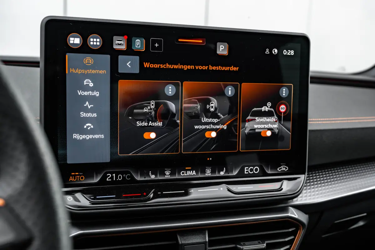 Business | Achteruitrijcamera | Digitaal instrumentenpaneel (Virtual Cockpit) | Draadloze Apple CarPlay™, Android Auto™