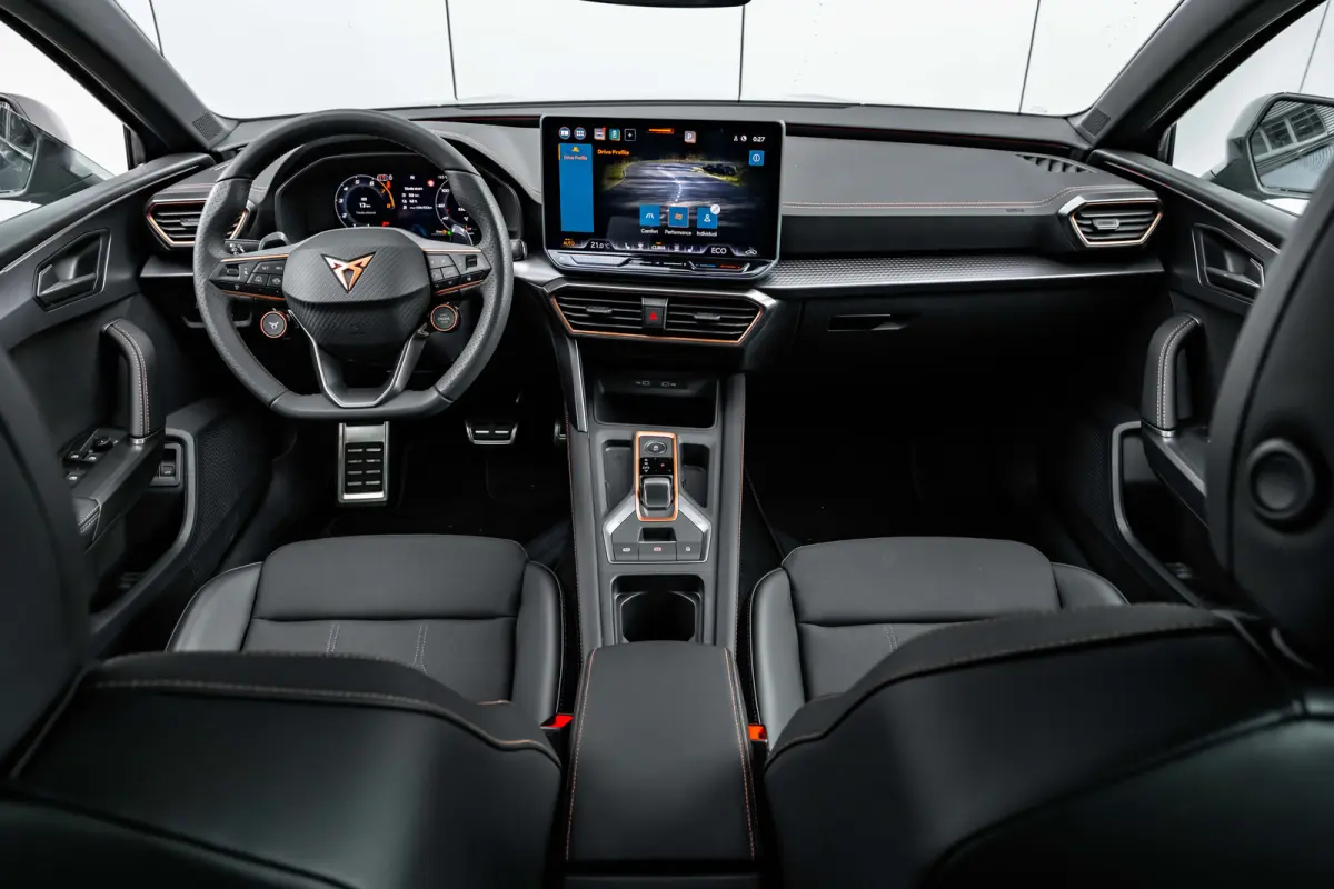 Business | Achteruitrijcamera | Digitaal instrumentenpaneel (Virtual Cockpit) | Draadloze Apple CarPlay™, Android Auto™
