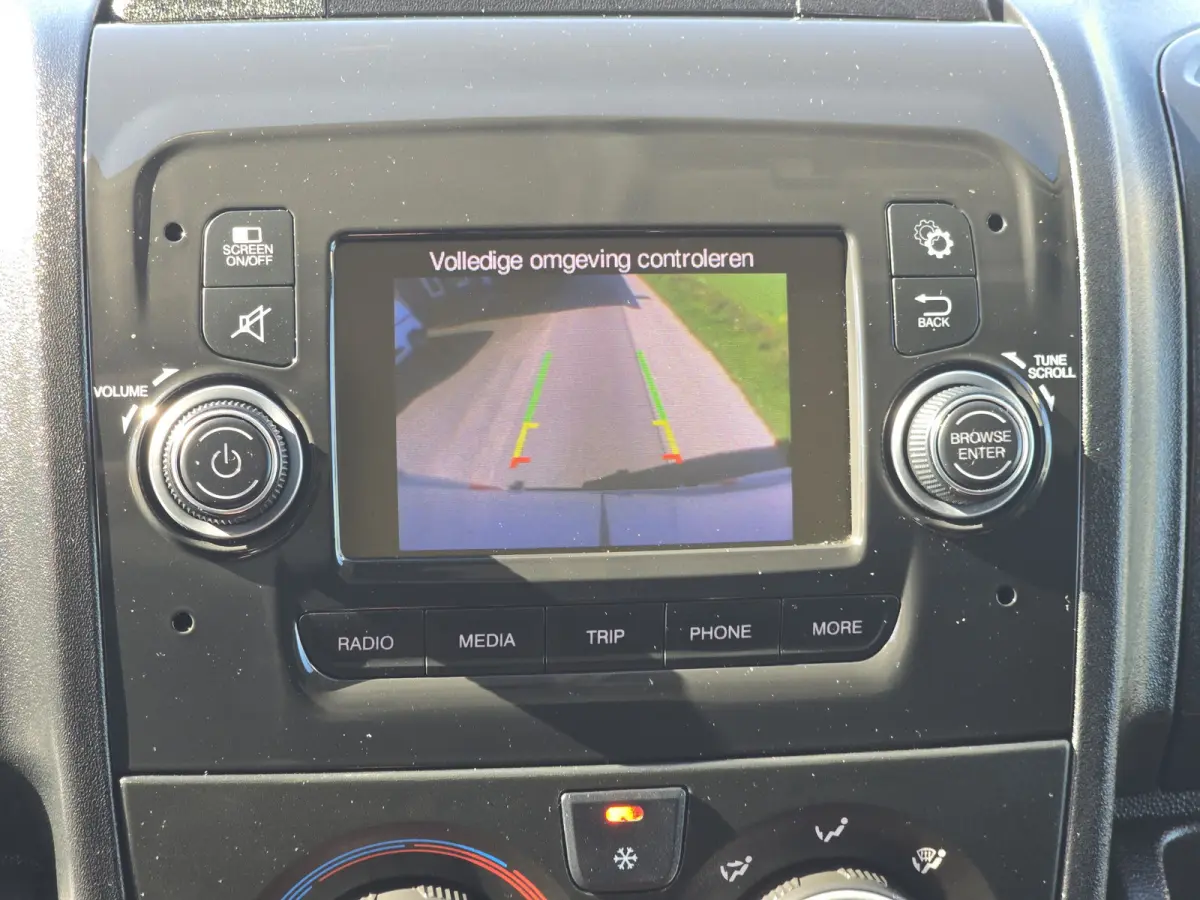 2.2D 140 L2H2 3.5t - 141 Pk - Euro 6 - Airco - Cruise Control - ParkeerCamera