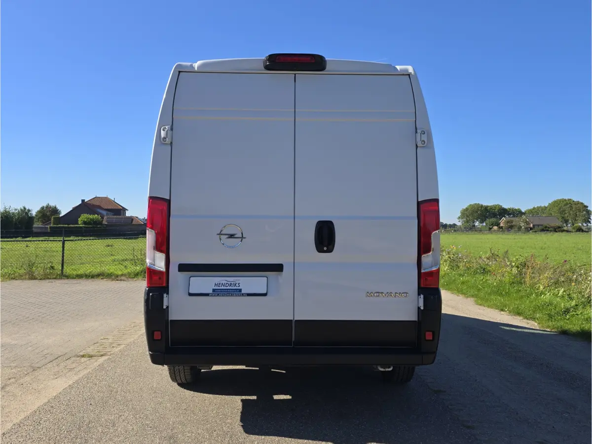 2.2D 140 L2H2 3.5t - 141 Pk - Euro 6 - Airco - Cruise Control - ParkeerCamera
