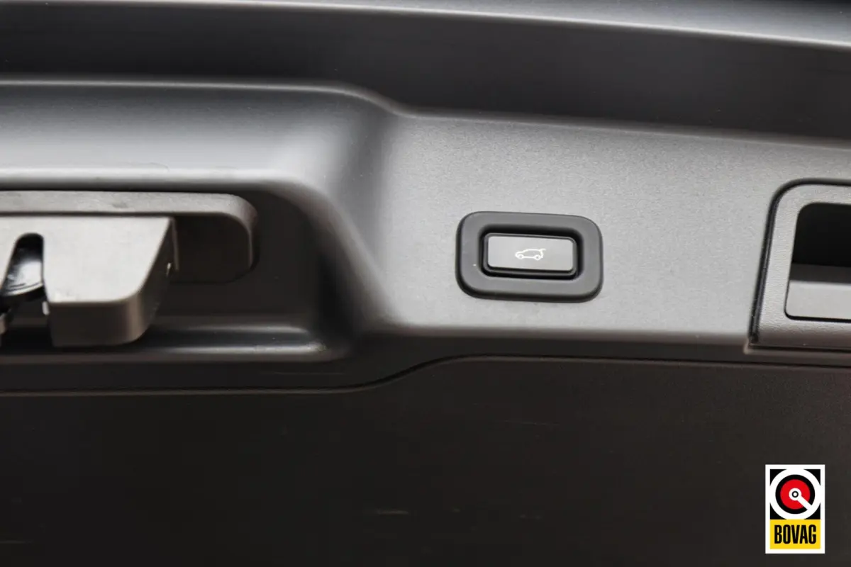 1.5 P300e AWD R-Dynamic SE |LED|PANO|MERIDIAN|MEMORY|STOEL+STUURVERW.|CAMERA|CARPLAY