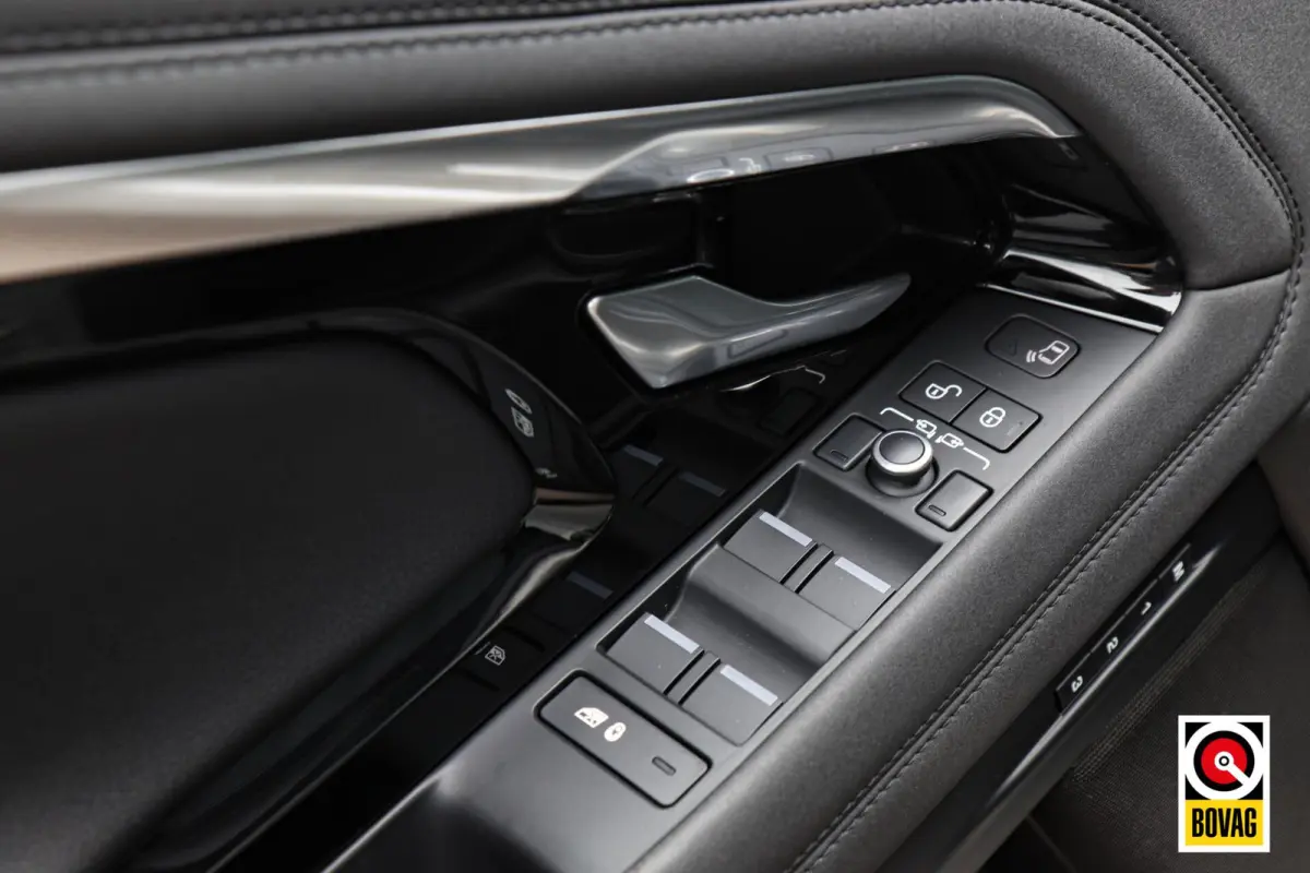 1.5 P300e AWD R-Dynamic SE |LED|PANO|MERIDIAN|MEMORY|STOEL+STUURVERW.|CAMERA|CARPLAY