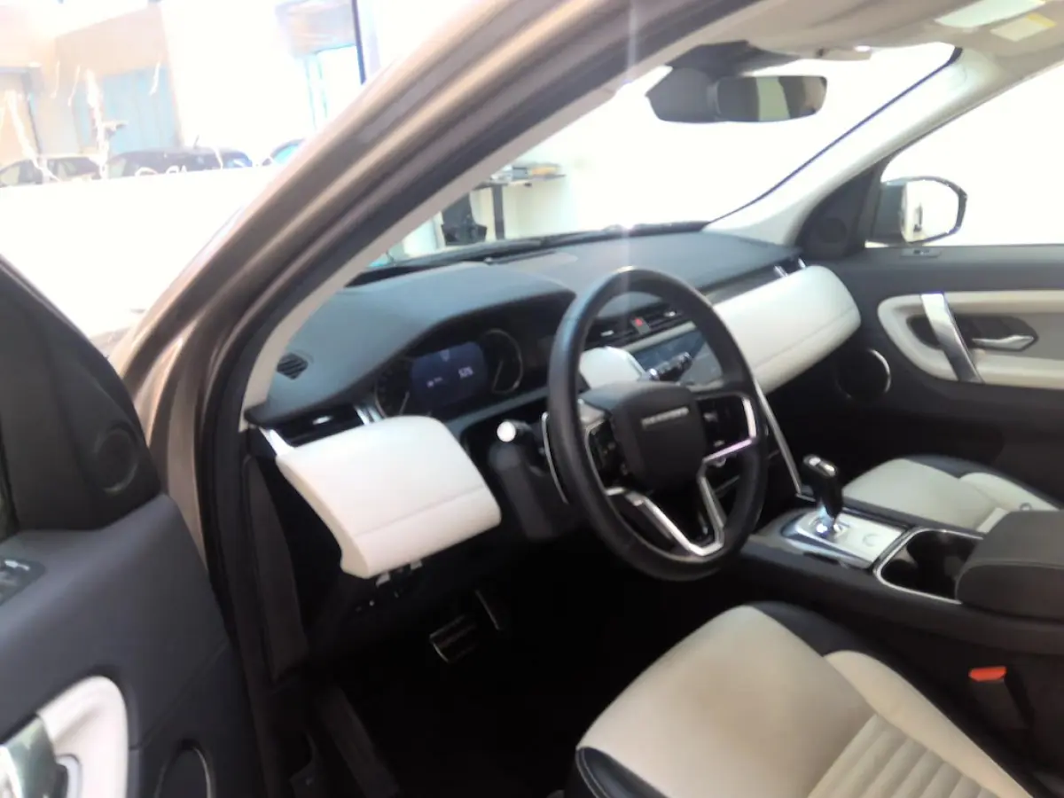 P300e 1.5 R-Dynamic SE+Led+Vol-leder+Navigatie+Camera = ORIG/NL = ZEER NETJES !!