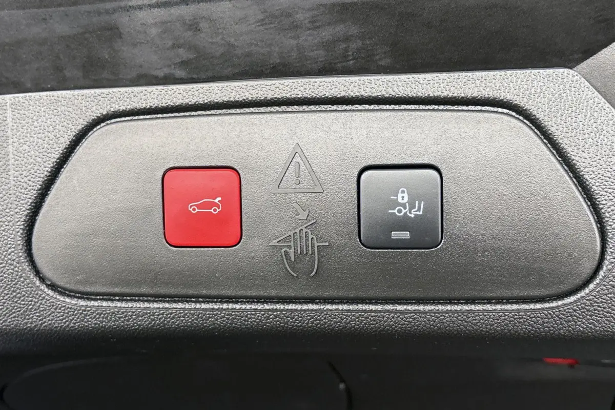 1.6 Turbo Plug-In Hybrid 4x4 GSe 300PK Trekhaak Stuur-Stoelverwarming Keyless Camera