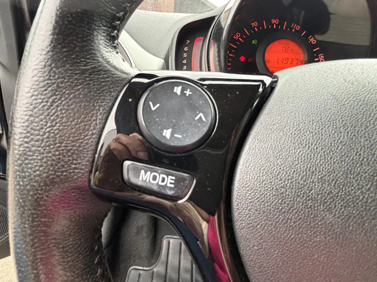 1.0 VVT-i x-play