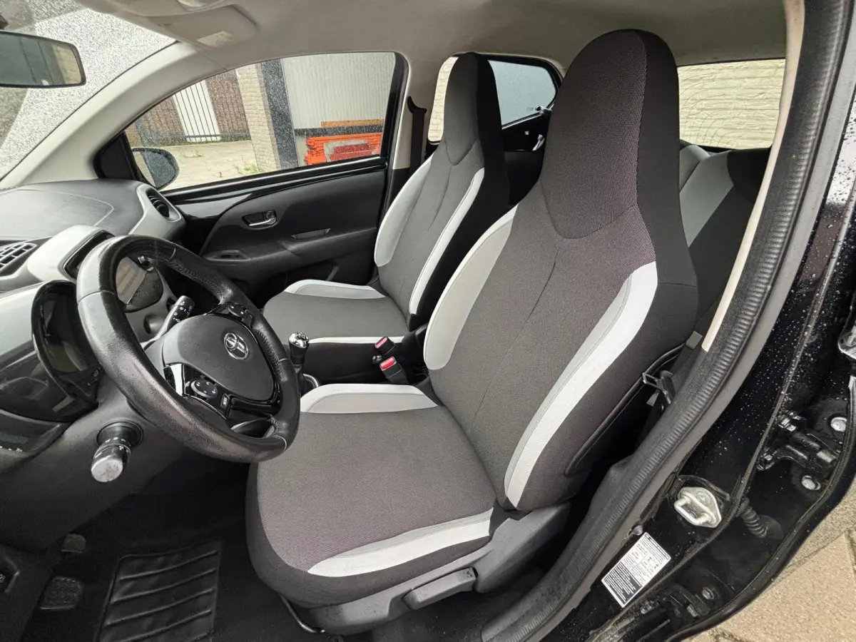 1.0 VVT-i x-play