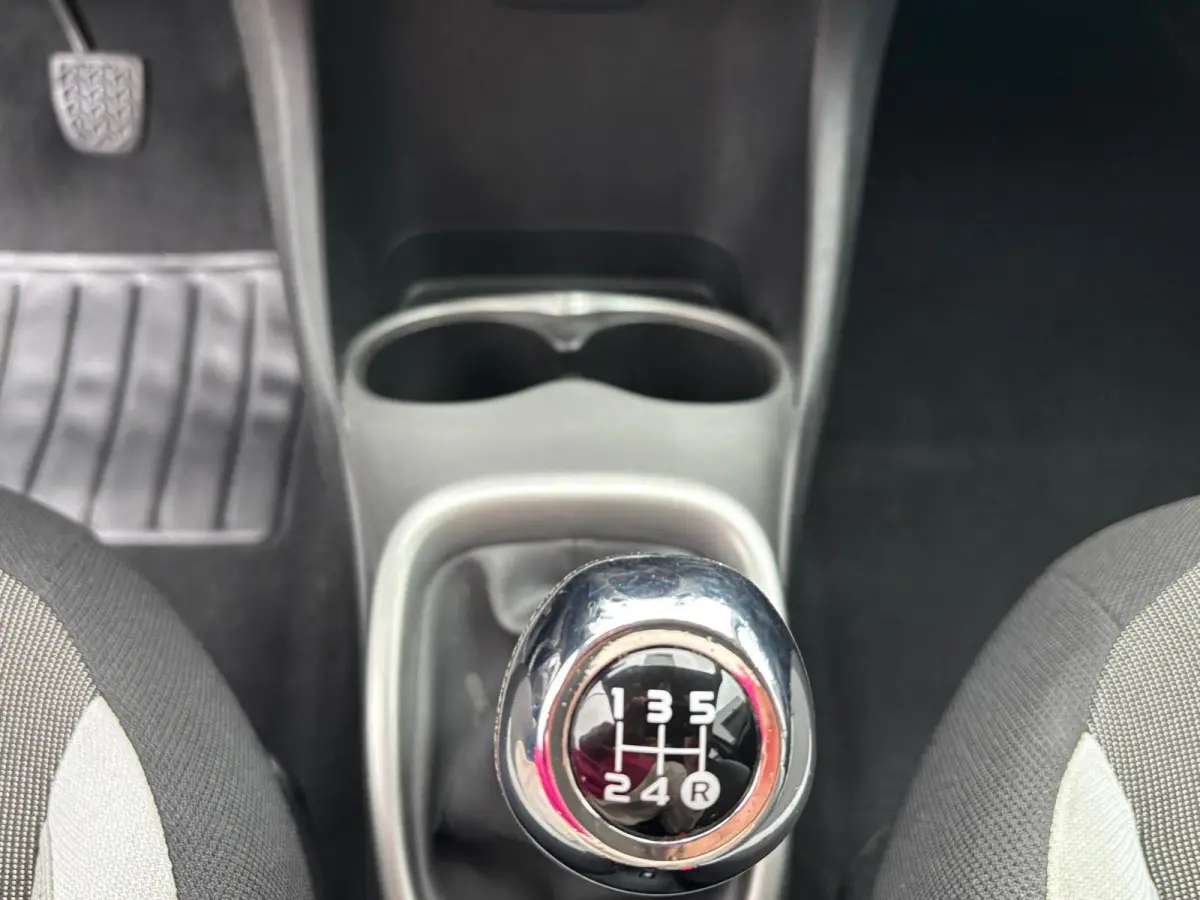 1.0 VVT-i x-play