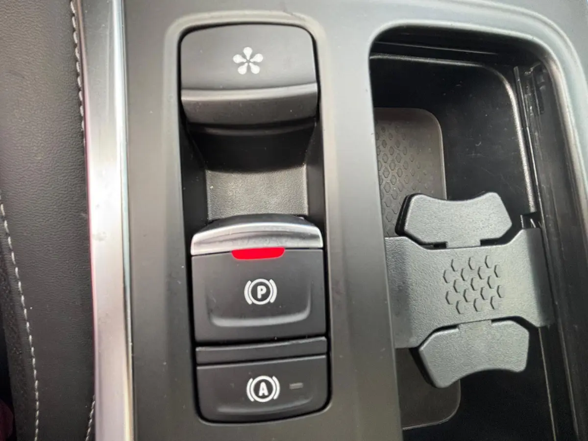 1.3 TCe Intens| AUTOMAAT|TREKHAAK|PANO-DAK|GROOT scherm|Half-Leder