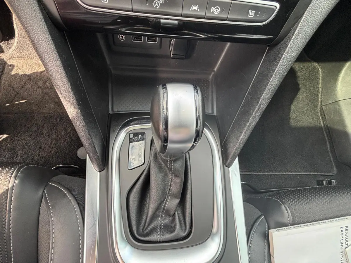 1.3 TCe Intens| AUTOMAAT|TREKHAAK|PANO-DAK|GROOT scherm|Half-Leder