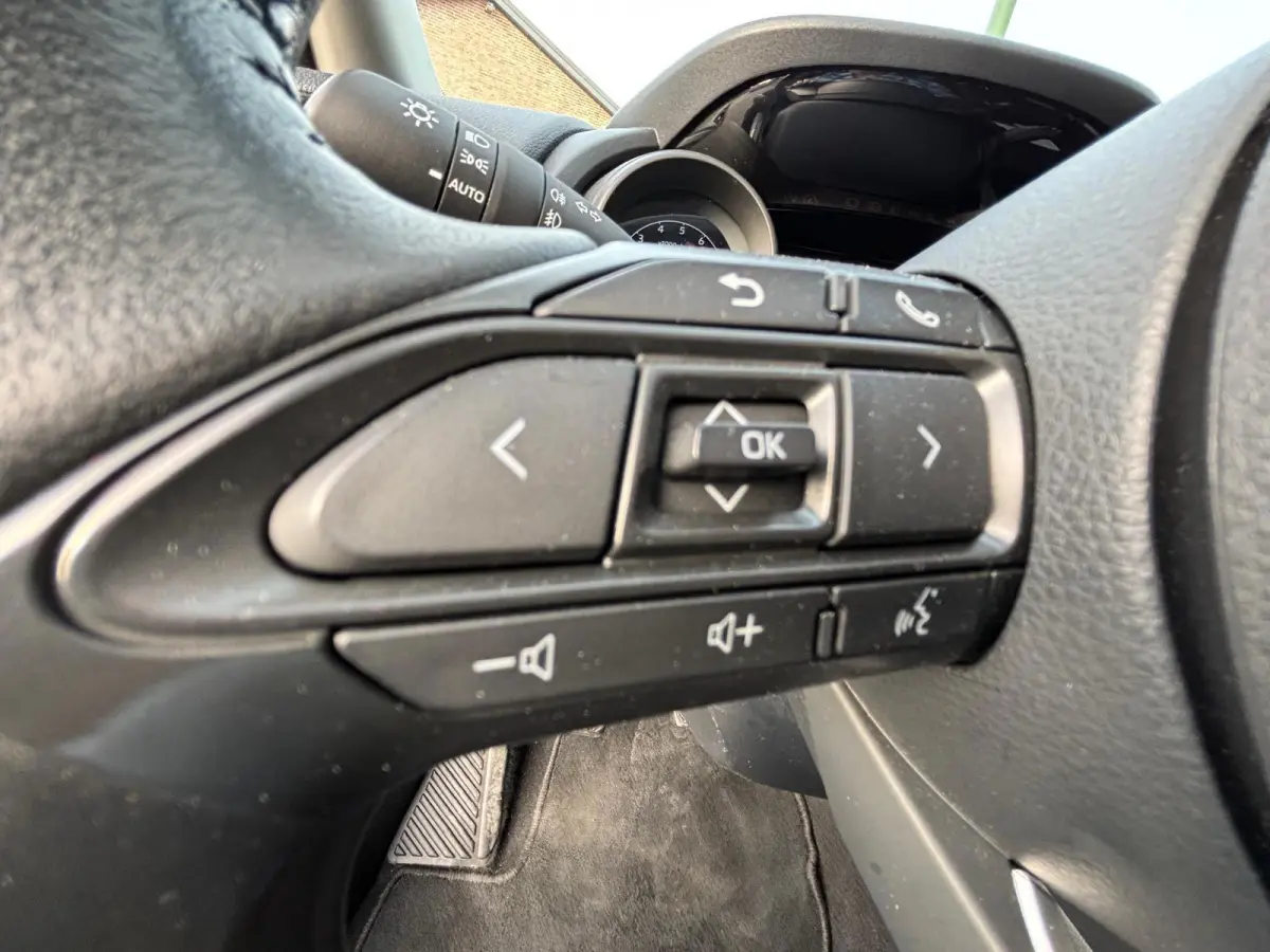 1.5 VVT-i Business Plus