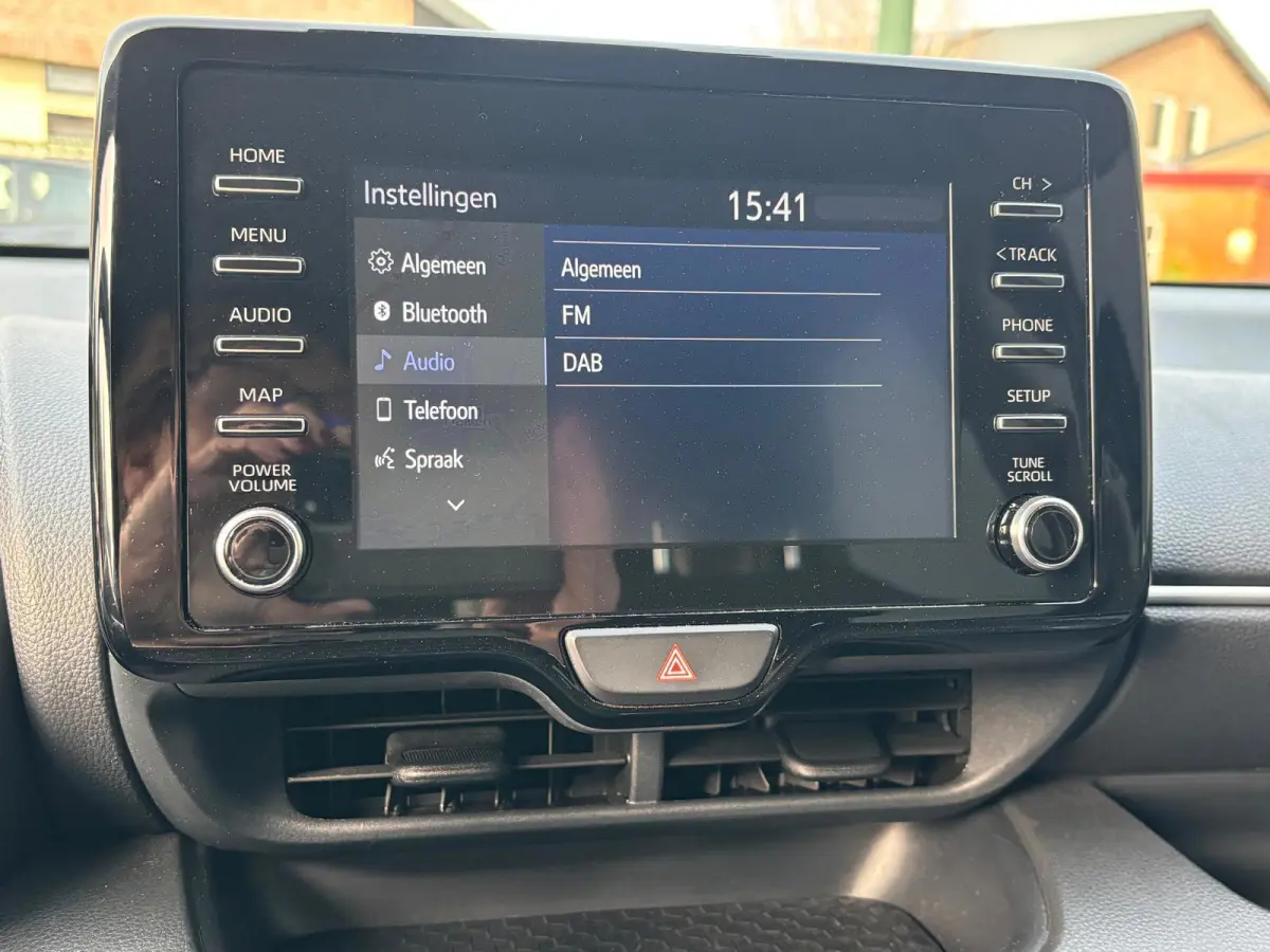 1.5 VVT-i Business Plus