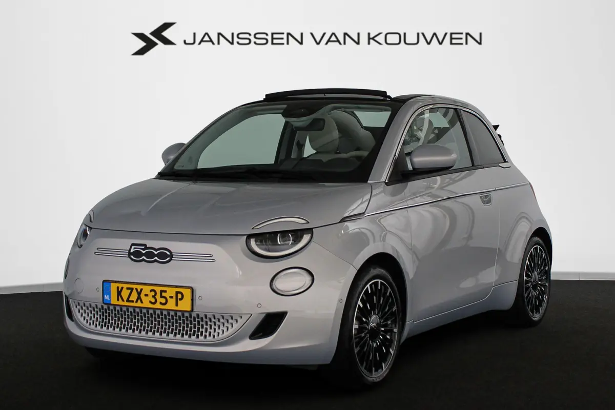 La Prima 42 kWh Cabrio Leder Stoelverwarming JBL Camera 17"