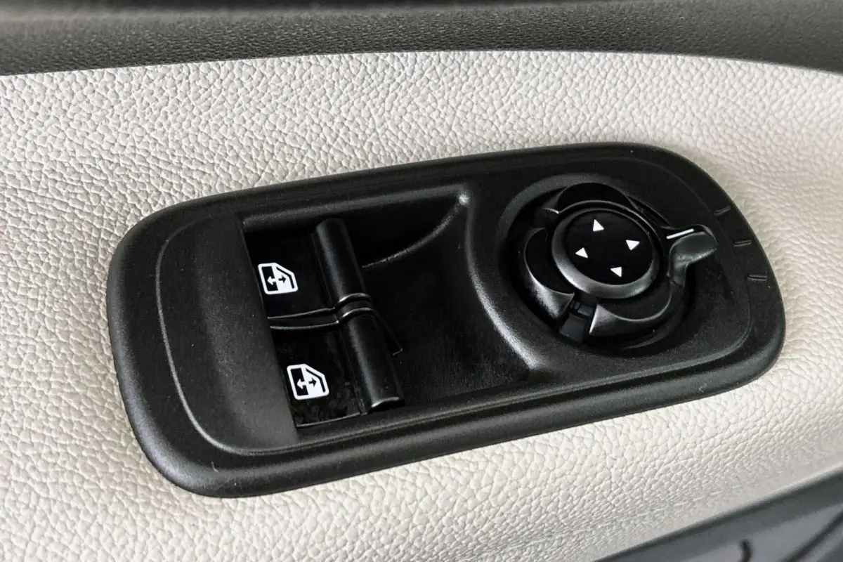 La Prima 42 kWh Cabrio Leder Stoelverwarming JBL Camera 17"