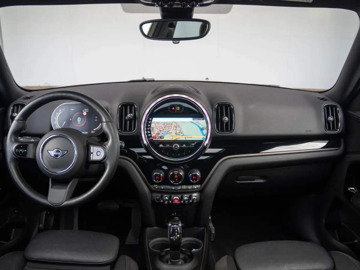 Cooper Classic + Comfort Plus + Panoramadak + Blackline Exterieur pack